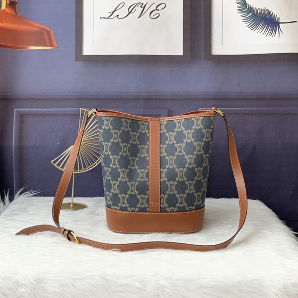 スーパーコピーブランドバッグ正面デザイン